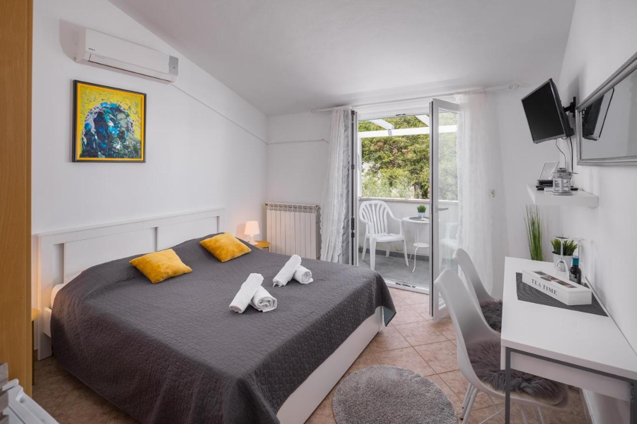 Martina Guest House Porec Bagian luar foto