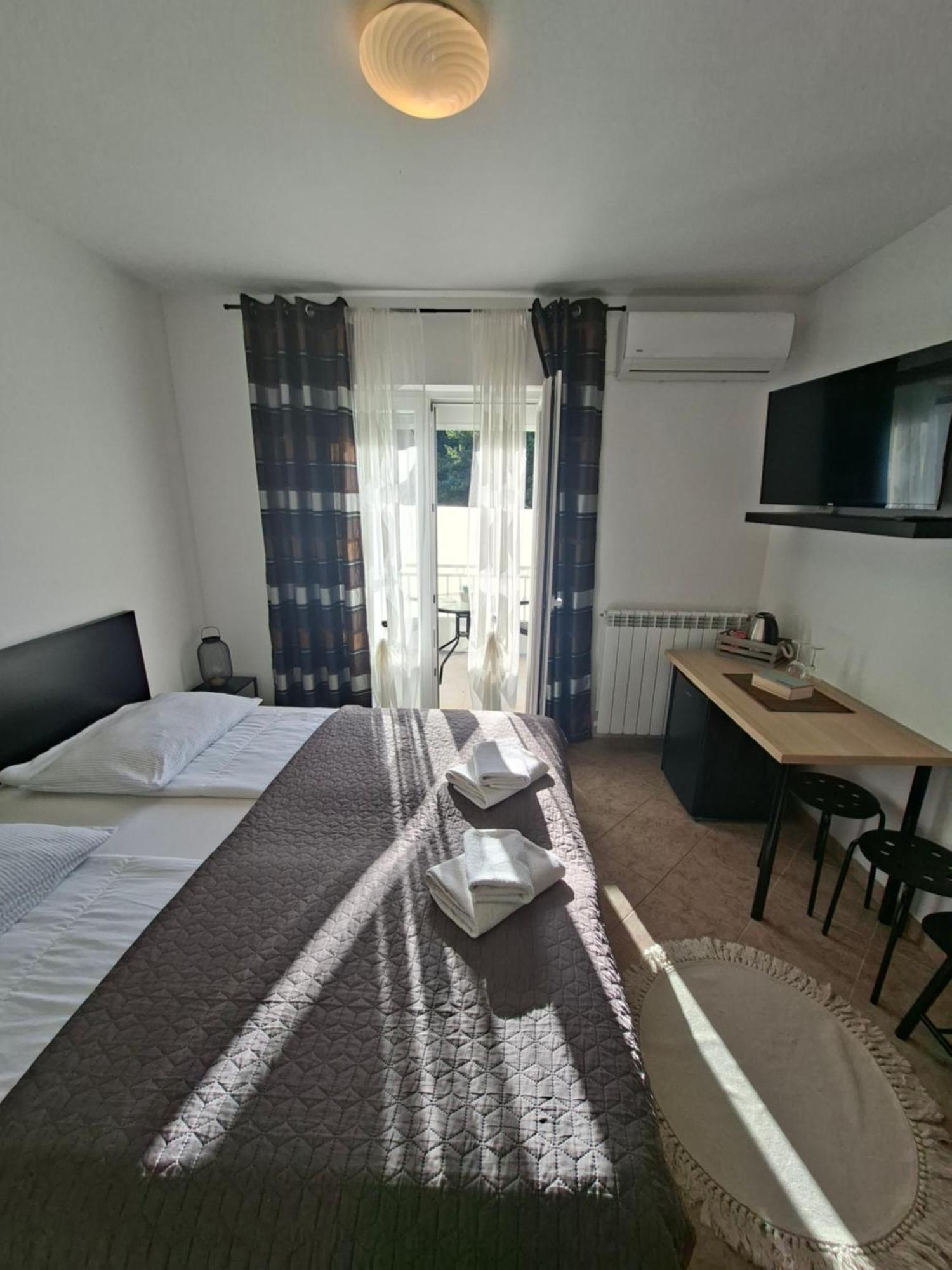 Martina Guest House Porec Bagian luar foto